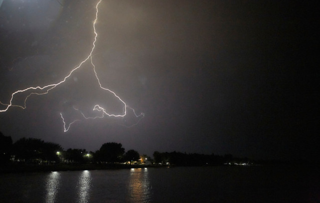 ΕΜΥ:-Νέο-έκτακτο-δελτίο-επικίνδυνων-καιρικών-φαινομένων-–-Σε-ποιες-περιοχές-θα-βρέχει-έως-το-βράδυ