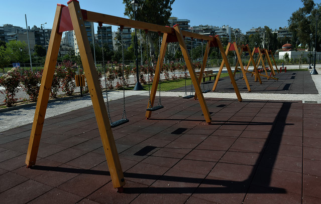 Εννιάχρονη-υπέστη-ηλεκτροπληξία-από-γυμνά-καλώδια-σε-παιδική-χαρά-στην-Αρτέμιδα-–-Διασωληνώθηκε-έγκαιρα-και-γλίτωσε-τα-χειρότερα