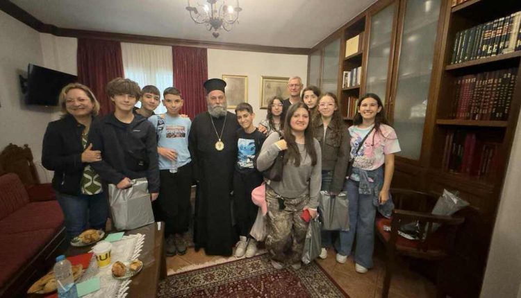 Ο-Ιωαννίνων-Μάξιμος-συνομίλησε-με-ομογενείς-μαθητές-από-τη-Γερμανία