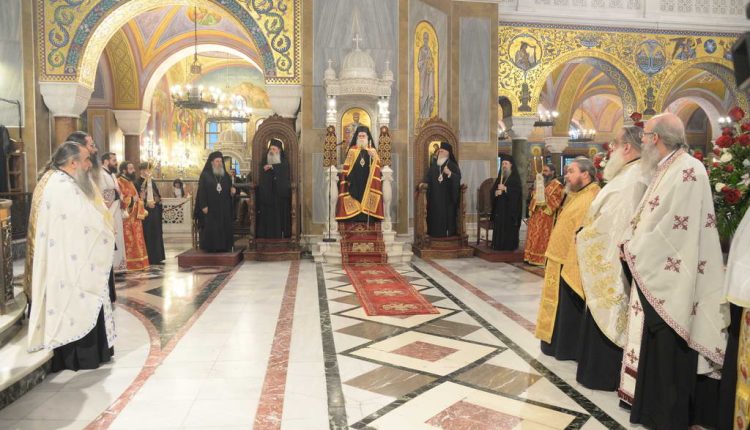 Πάτρα:-Ολοκληρώθηκαν-οι-λαμπρές-λατρευτικές-εκδηλώσεις-για-την-εορτή-της-Τιμίας-Κάρας-του-Αποστόλου-Ανδρέου