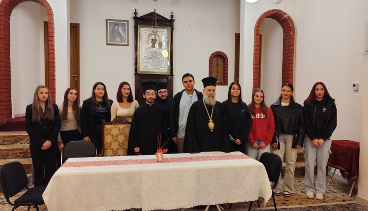 Ζεστό-καλωσόρισμα-στους-νεοεισαχθέντες-φοιτητές-από-τον-Μητροπολίτη-Θεσσαλιώτιδος