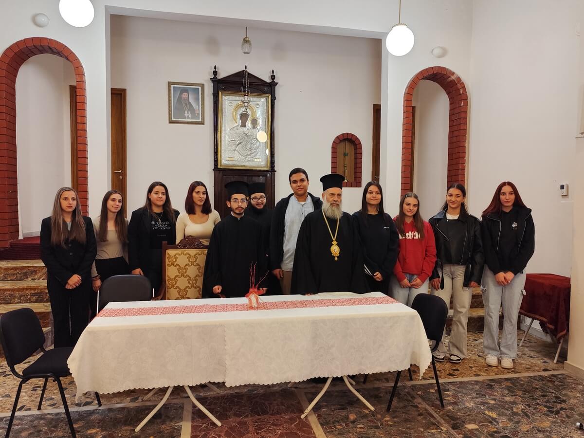 Ζεστό-καλωσόρισμα-στους-νεοεισαχθέντες-φοιτητές-από-τον-Μητροπολίτη-Θεσσαλιώτιδος