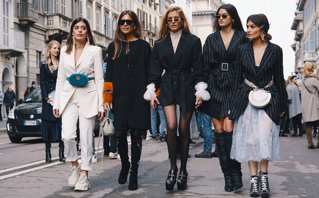 Η-Γενιά-Χ-στην-Ελλάδα-διαδραματίζει-καθοριστικό-ρόλο-στην-καταναλωτική-οικονομία-–-Δεν-εμπιστεύονται-τις-«μάρκες»