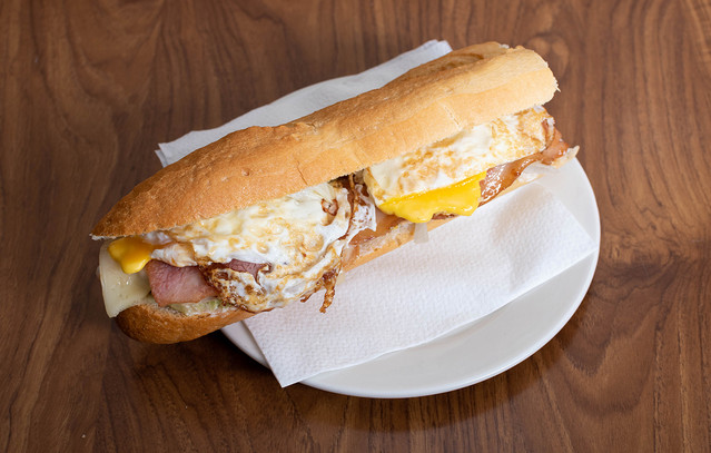 Σημάδια-εθισμού-στα-υπερεπεξεργασμένα-τρόφιμα-εμφανίζουν-οι-μεσήλικες-στην-Αμερική