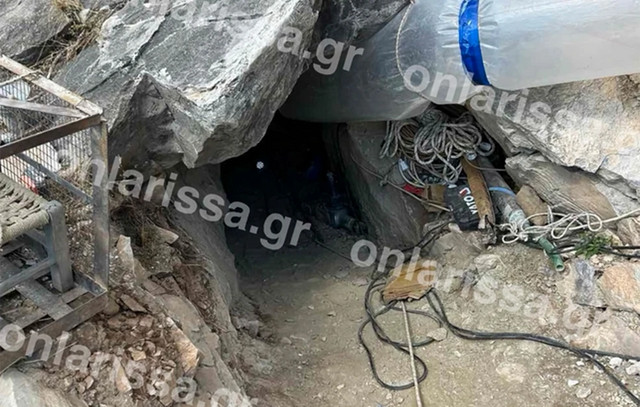 Απεγκλωβίστηκε-ζωντανός-ο-53χρονος-που-είχε-παγιδευτεί-σε-αυτοσχέδια-σήραγγα-στη-Λάρισα
