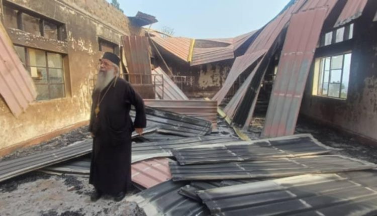 Φωτιά-προκάλεσε-ζημιές-σε-οικοτροφείο-Γυμνασίου-της-Επισκοπής-Μπουκόμπας