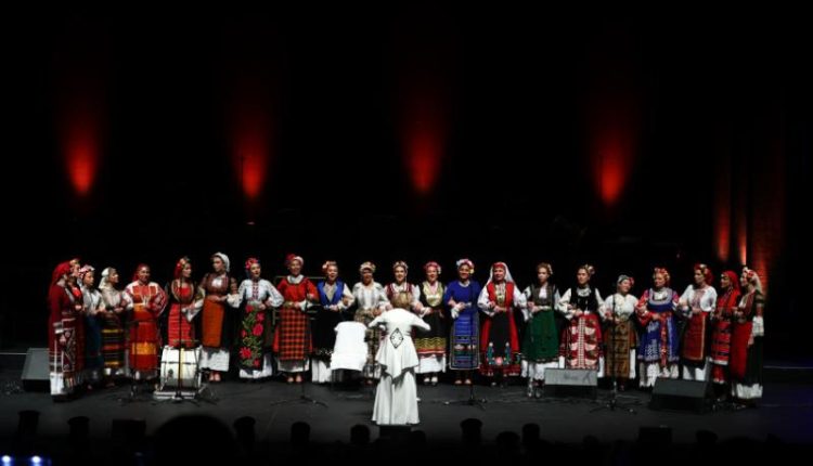 «Μαζί,-από-τα-Βαλκάνια-για-την-Οικουμένη»:-Μεγαλειώδης-Συναυλία-του-Περιοδικού-Θεολογία