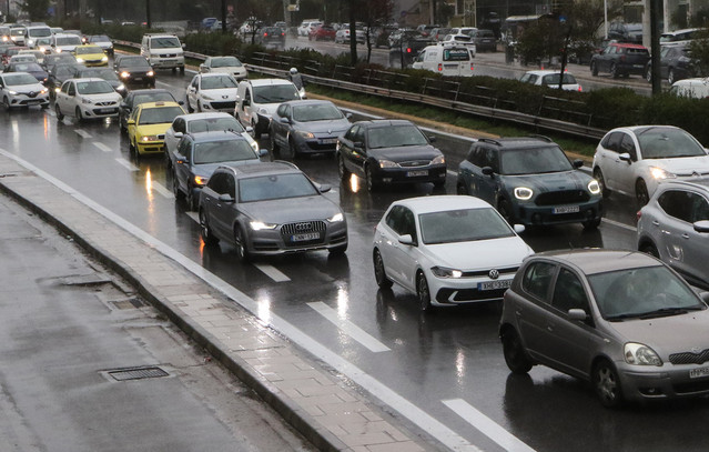 Κυκλοφοριακό-«χάος»-γύρω-από-το-Καλλιμάρμαρο,-λόγω-της-συναυλίας-του-Ρόμπι-Γουίλιαμς