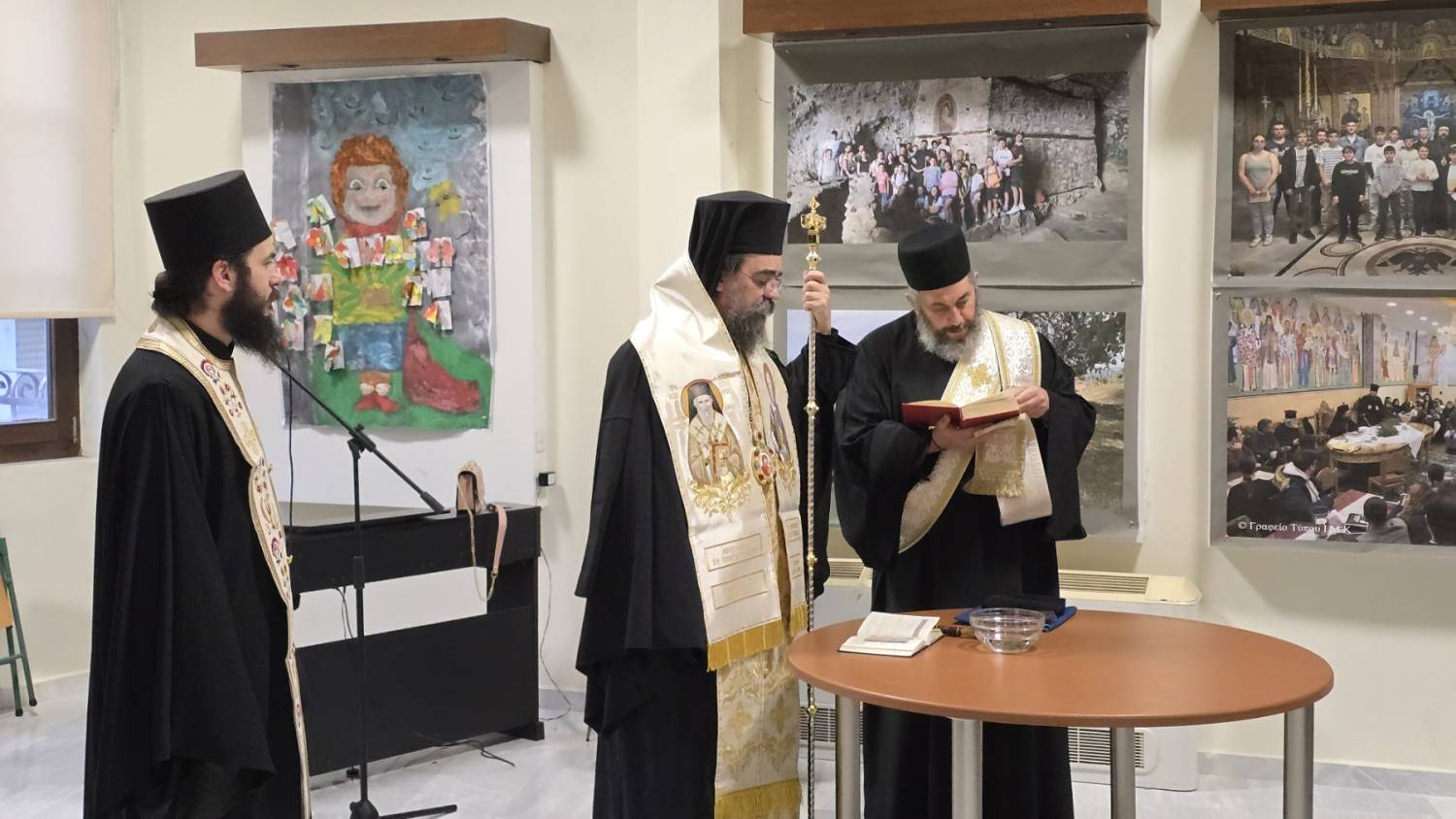 Αγιασμός-του-τμήματος-Παιδικής-Χορωδίας-της-Ιεράς-Μητροπόλεως-Καστορίας