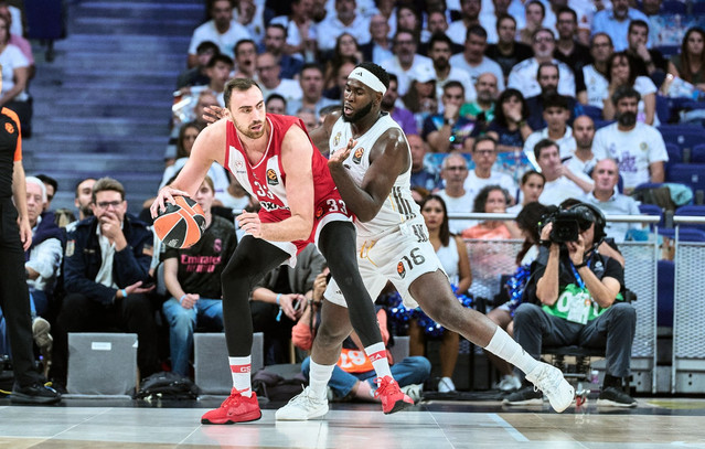 Ρεάλ-Μαδρίτης-–-Ολυμπιακός-89-77:-Κατέρρευσε-στο-τέλος-και-έχασε