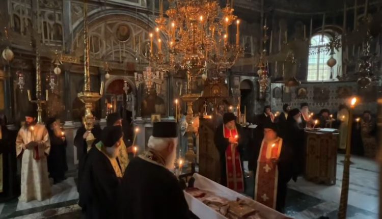 Η-Εξόδιος-Ακολουθίας-του-μακαριστού-Μητροπολίτη-Ροδοστόλου-κυρού-Χρυσοστόμου