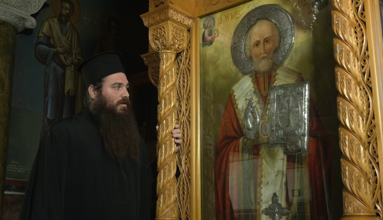 Ο-Ιερός-Ναός-του-Αγίου-Διονυσίου-του-Αρεοπαγίτου-στον-Πειραιά