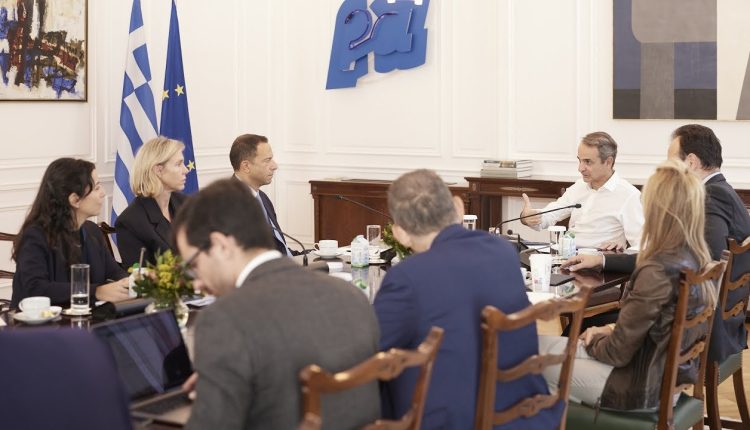 Συνάντηση-του-Πρωθυπουργού-με-τον-αντιπρόεδρο-της-google-για-την-ιδιωτικότητα-και-την-ασφάλεια