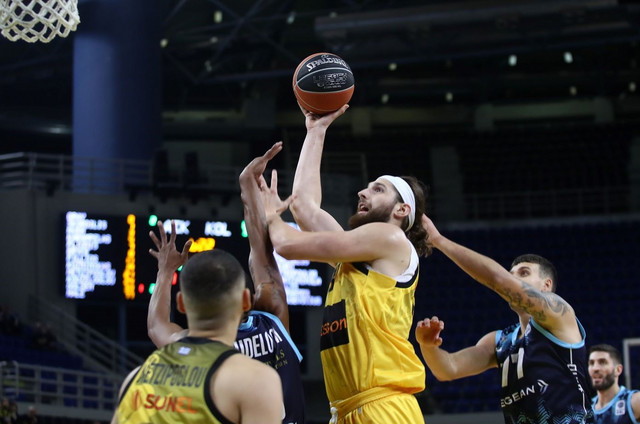 Οι-αθλητικές-μεταδόσεις-της-ημέρας:-Πρώτο-τζάμπολ-στην-basket-league