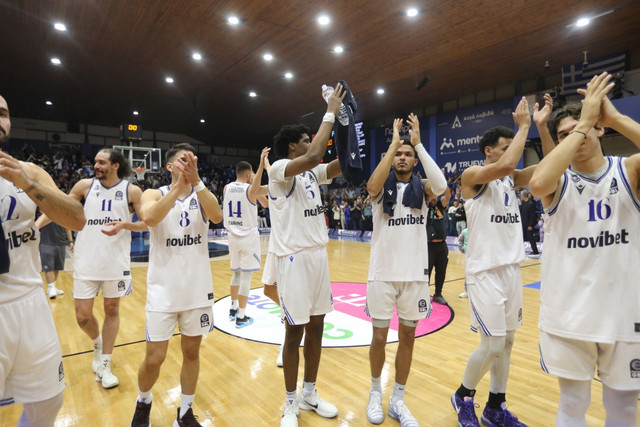 Εποχές-’90s-στο-Ιβανώφειο:-Ονειρική-επιστροφή-του-Ηρακλή-στα-σαλόνια-και-μαγική-ατμόσφαιρα-από-τους-φίλους-του-Γηραιού