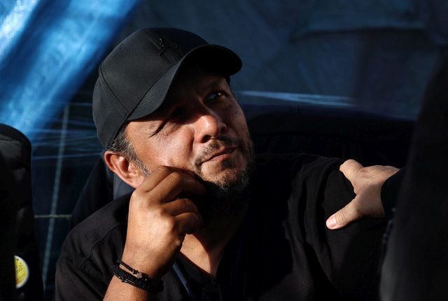 h-Δέσποινα-Κουτσούμπα-ξεκαθαρίζει-ποιος-και-γιατί-κάλεσε-τον-Βασίλη-Μπισμπίκη-στη-σκηνή-του-Πάνου-Ρούτσι-στο-Σύνταγμα