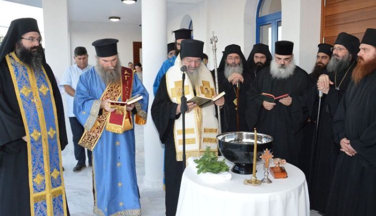 Τα-Θυρανοίξια-του-παρεκκλησίου-Τιμίου-Σταυρού-Πανιώτη-τέλεσε-ο-Μητροπολίτης-Λεμεσού