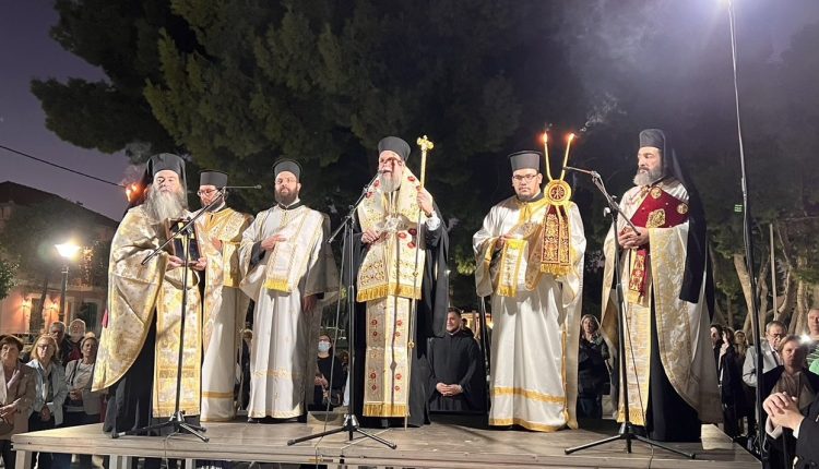 Μεθέορτος-Εσπερινός-και-λιτάνευση-Θαυματουργού-Εικόνoς Παναγίας Βουρλιώτισσας στη-Ν.-Φιλαδέλφεια