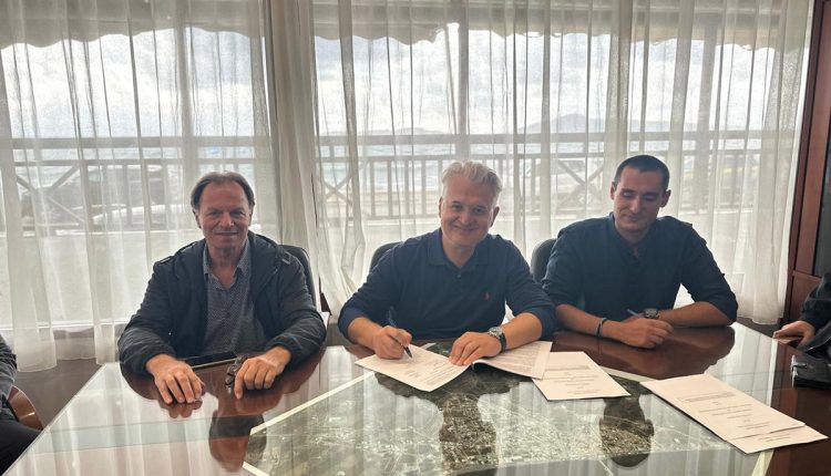 Υπεγράφη-η-σύμβαση-για-τη-μελέτη-Υδατοδρομίου-στη-Μονεμβασιά-από-τον-Περιφερειάρχη-Δημήτρη-Πτωχό-–-Περιφέρεια-Πελοποννήσου