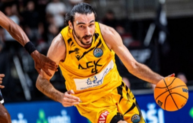 bcl:-Με-το-δεξί-η-ΑΕΚ,-πέρασε-με-69-53-από-τη-Ρίγα