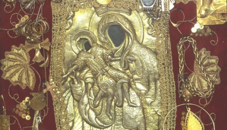 Στον-Βόλο-η-Παναγία-Τρικεριώτισσα