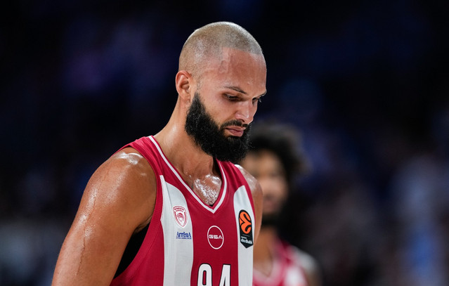 Ολυμπιακός:-Ατομικό-πρόγραμμα-ο-Φουρνιέ,-δεν-προπονήθηκε-ο-Χολ