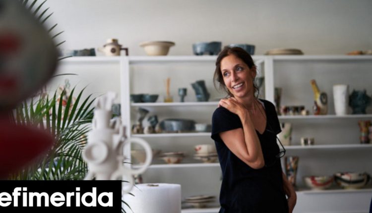 Η-Λεώνη-Γιαγδζόγλου-στην-ομαδική-έκθεση-«bookmorphs»-του-Λονδίνου-με-βιβλία-της-σειράς-“Τhe-solid-book-collection”