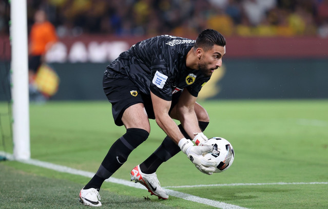 «Χρύσωσαν»-τον-Στρακόσια-για-να-αφήσει-την-ΑΕΚ-–-Ο-Τετέι-χάλασε-τη-μεταγραφή-Παντελίδη!