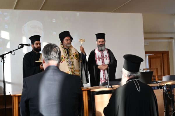 Έναρξη-Διεθνούς-Οικο-θεολογικού-Συμποσίου-στην-ΠΑΕΑΚ.