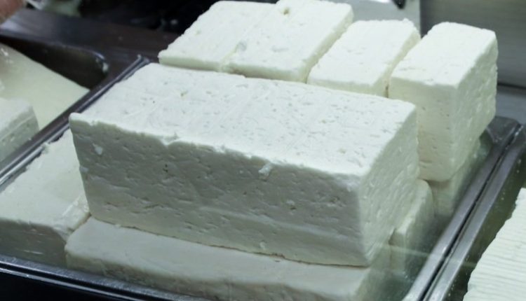 Άνδρας-έκλεψε-τυριά-αξίας-25-ευρώ