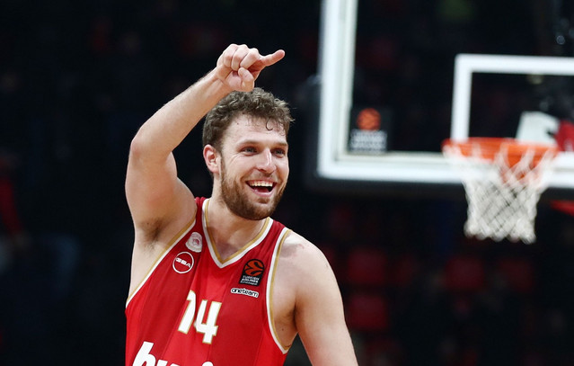 Βεζένκοβ:-Καλύτερος-παίκτης-εκτός-ΝΒΑ-σύμφωνα-με-τους-general-managers-των-ομάδων