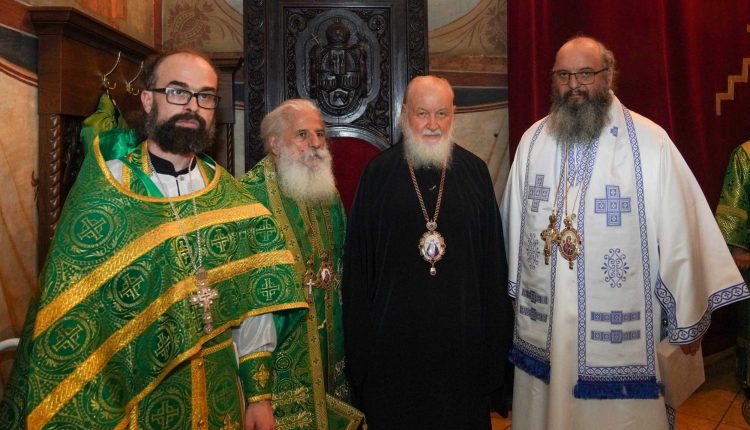 Αντιπροσωπεία-της-Αρχιεπισκοπής-Αχρίδος-συλλειτούργησε-με-τον-Μόσχας-Κύριλλο-στην-εορτή-του-Αγίου-Σεργίου-Ραντονέζ