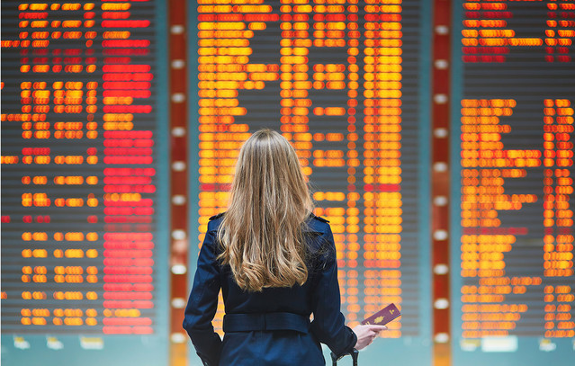 Νέο-σύστημα-εισόδου-στη-Σένγκεν-από-την-Κυριακή-–-Όλα-όσα-αλλάζουν-και-ποιοι-εξαιρούνται