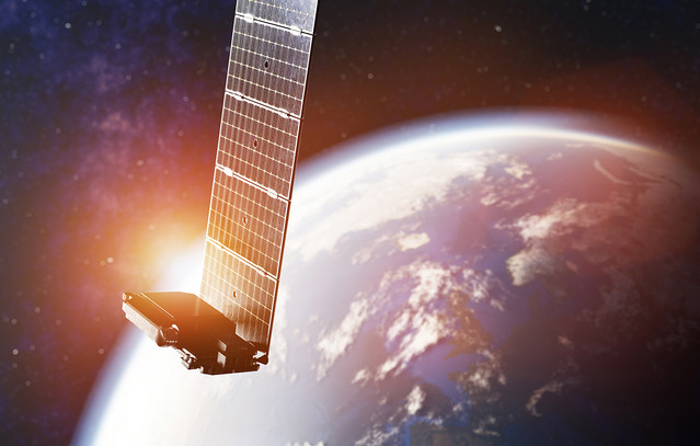 Οι-δορυφόροι-του-Έλον-Μασκ-πέφτουν-στη-Γη-ο-ένας-μετά-τον-άλλο,-με-τους-επιστήμονες-να-κρούουν-τον-κώδωνα-του-κινδύνου