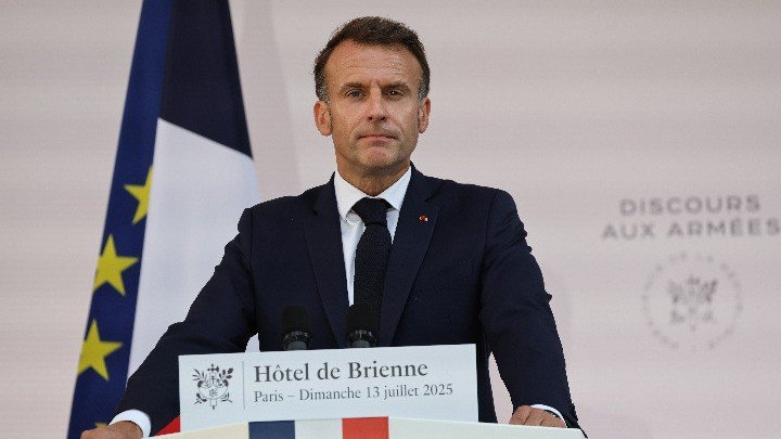 Γαλλία:-Ο-Μακρόν-δεν-σχεδιάζει-να-διαλύσει-το-κοινοβούλιο