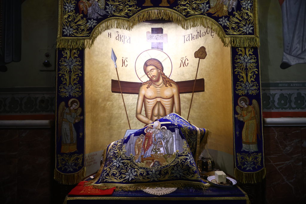 ΖΩΝΤΑΝΑ:-Όρθρος-και-Θεία-Λειτουργία-από-τον-ΙΝ.-Αγίου-Γεωργίου-Παπάγου-–-Ψάλλει-η-Ελληνική-Βυζαντινή-Χορωδία