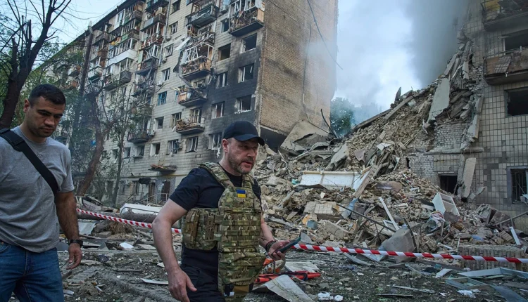 Η-Ρωσία-συνεχίζει-να-σφυροκοπά-την-Ουκρανία