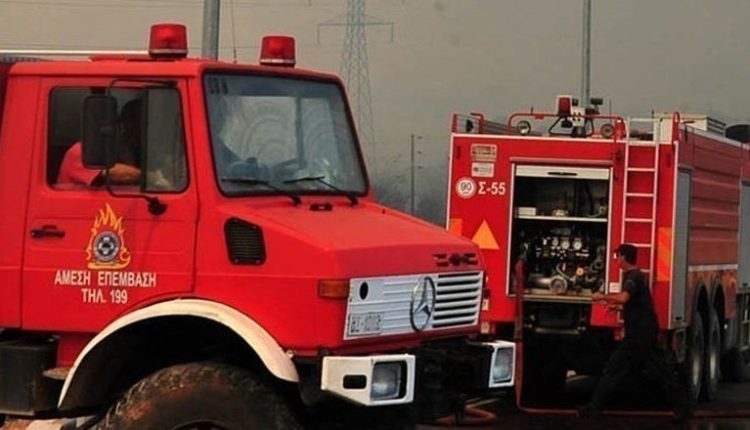 Πυρκαγιά-σε-χώρο-επιχείρησης-στον-Ασπρόπυργο