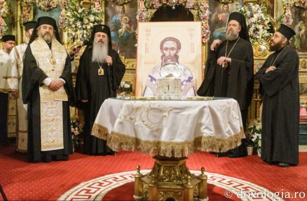 Η-υποδοχή-της-Τιμίας-Κάρας-του-Αγίου-Γρηγορίου-του-Παλαμά-στο-Ιάσιο-της-Ρουμανίας