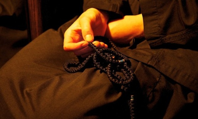 Περιστρέφονται-χαρούμενοι