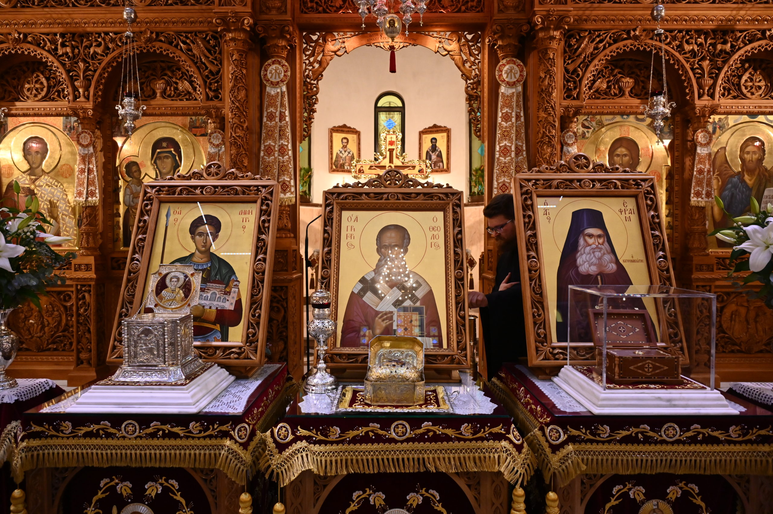 ΖΩΝΤΑΝΑ:-Αγρυπνία-από-τον-Ιερό-Ναό-Αγίου-Δημητρίου-–-Ψάλλει-η-ΕΛΒΥΧ