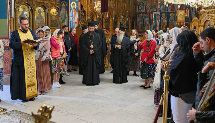 Επίσκεψη-Μητροπολίτου-Αυστρίας-με-ομάδα-προσκυνητών-στην-Ιερά-Μητρόπολη-Βεροίας