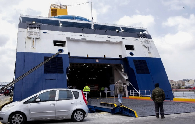 Εκπτώσεις-έως-και-50%-σε-ακτοπλοϊκά-για-τη-μετάβαση-αναπληρωτών-εκπαιδευτικών