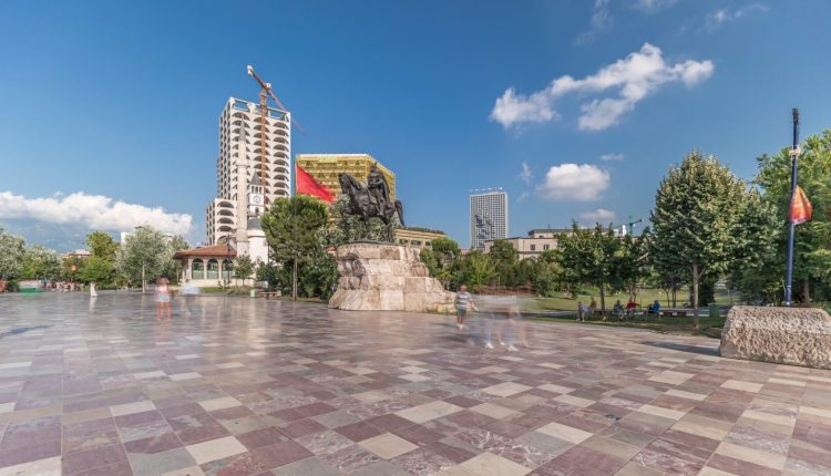 Αλβανία:-Ένα-«βρώμικο»-εμπόδιο-για-την-ένταξη-της-χώρας-στην-ΕΕ