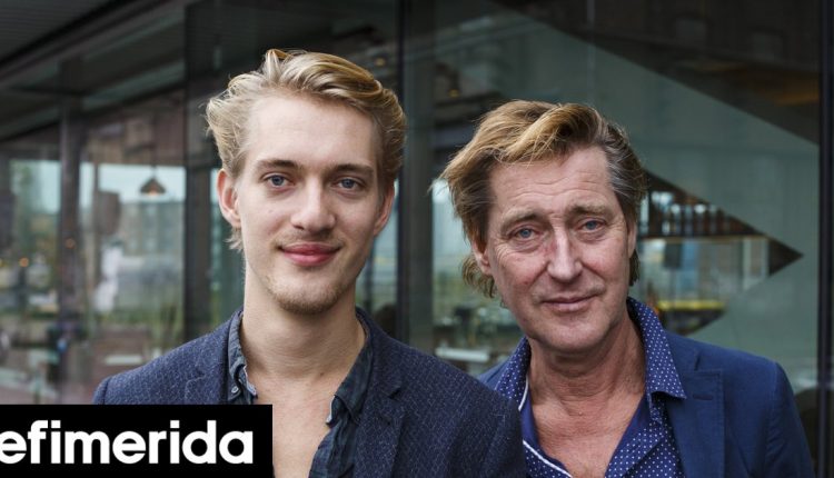 bart-και-julian:-Στο-iefimerida-οι-Ολλανδοί-μουσικοί-που-γυρίζουν-τον-κόσμο-με-τα-τραγούδια-του-Μίκη-Στήνουν-ολόκληρη-ταβέρνα