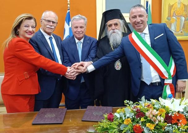 Προσφώνηση-Μητροπολίτη-Ηλείας-στην-εκδήλωση-αδελφοποίησης-Δήμων-που-πραγματοποιήθηκε-στα-Λεχαινά