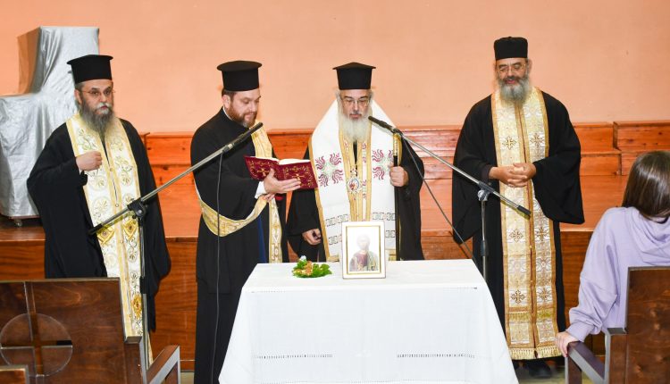Αγιασμός-για-την-έναρξη-των-μαθημάτων-στην-Σχολή-Βυζαντινής-Μουσικής-της-Μητροπόλεως-Πρεβέζης
