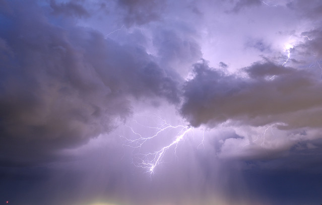 Διπλό-χτύπημα-κακοκαιρίας-από-την-Πέμπτη:-Θυελλώδεις-νοτιάδες-και-«ύποπτο»-χαμηλό-από-τη-Σύρτη