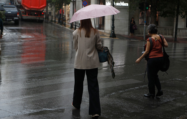 Άστατος-ο-καιρός-με-βροχές-και-καταιγίδες-–-Ξεκινά-το-διπλό-«χτύπημα»-της-κακοκαιρίας,-ποιες-περιοχές-θα-βρεθούν-στο-επίκεντρο