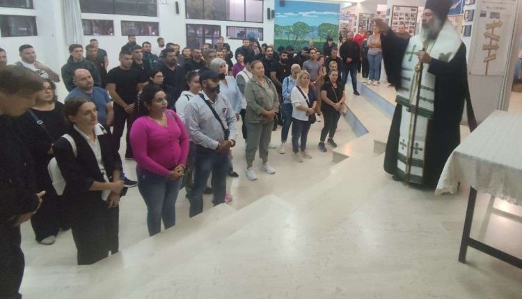 Αγιασμός-σε-Σχολείο-Δεύτερης-Ευκαιρίας-από-τον-Ρεθύμνης-Πρόδρομο